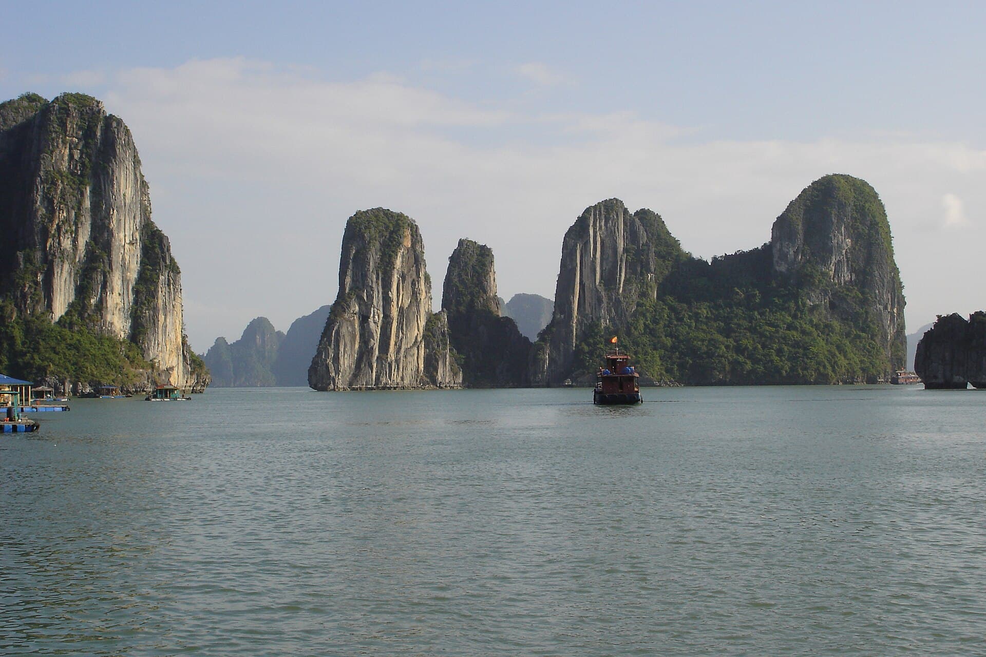 Review image ha-long